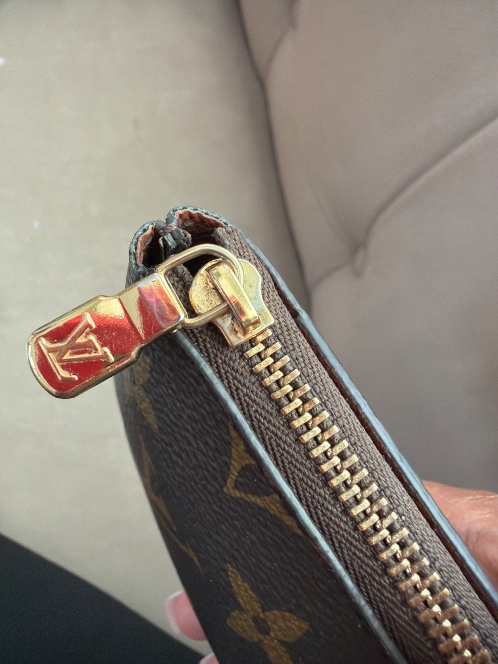 Louis Vuitton Key Card Holder Pouch S - Picture 6 of 9